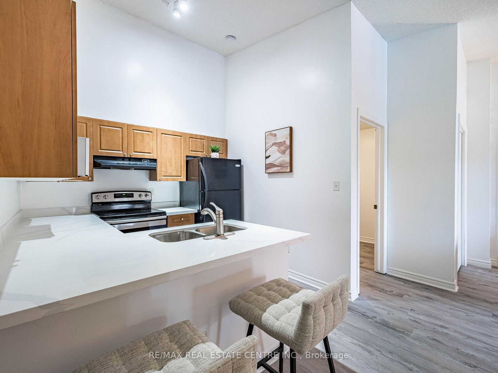 1483 Maple Avenue, Unit 408 - Photo 15