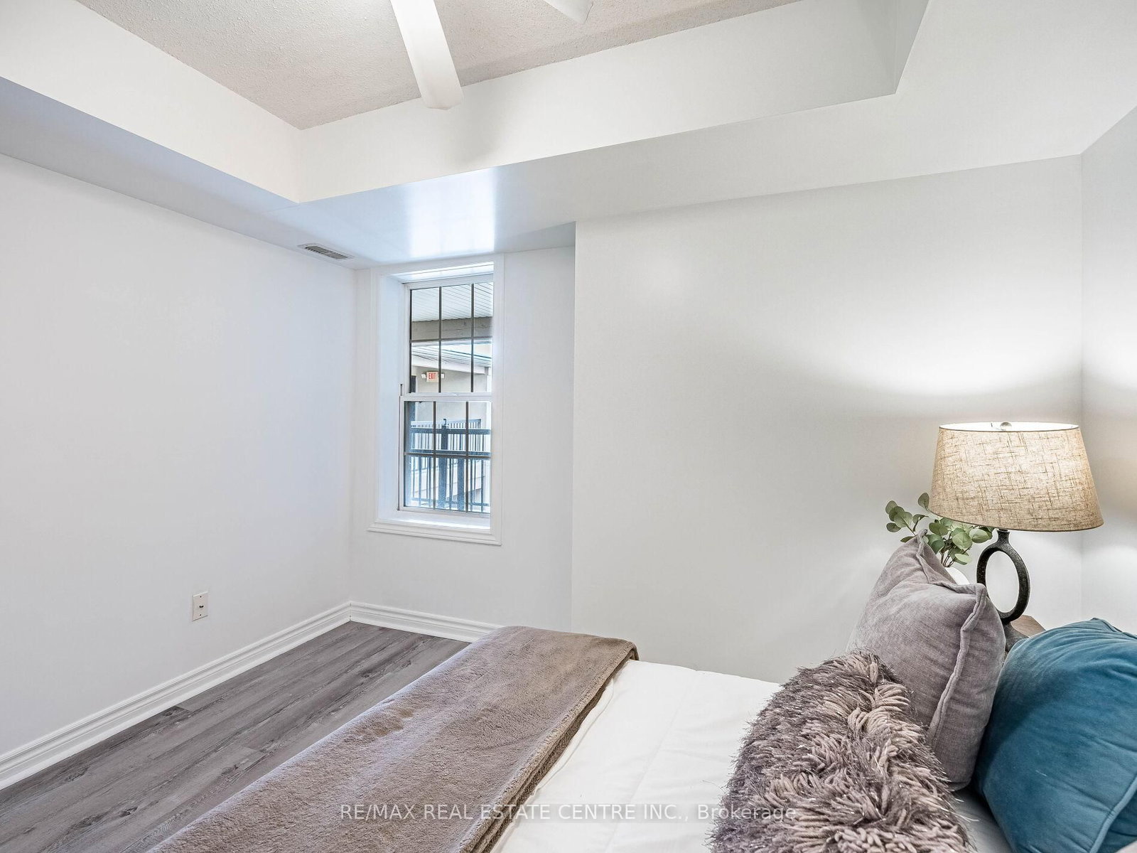 1483 Maple Avenue, Unit 408 - Photo 24