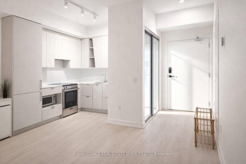 2710 - 3883 Quartz Rd, Mississauga, L5B 4M6 | Image 2