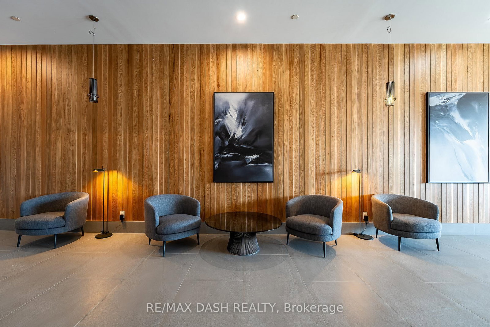 1007 THE QUEENSWAY Avenue, Unit 1707 - Photo 4