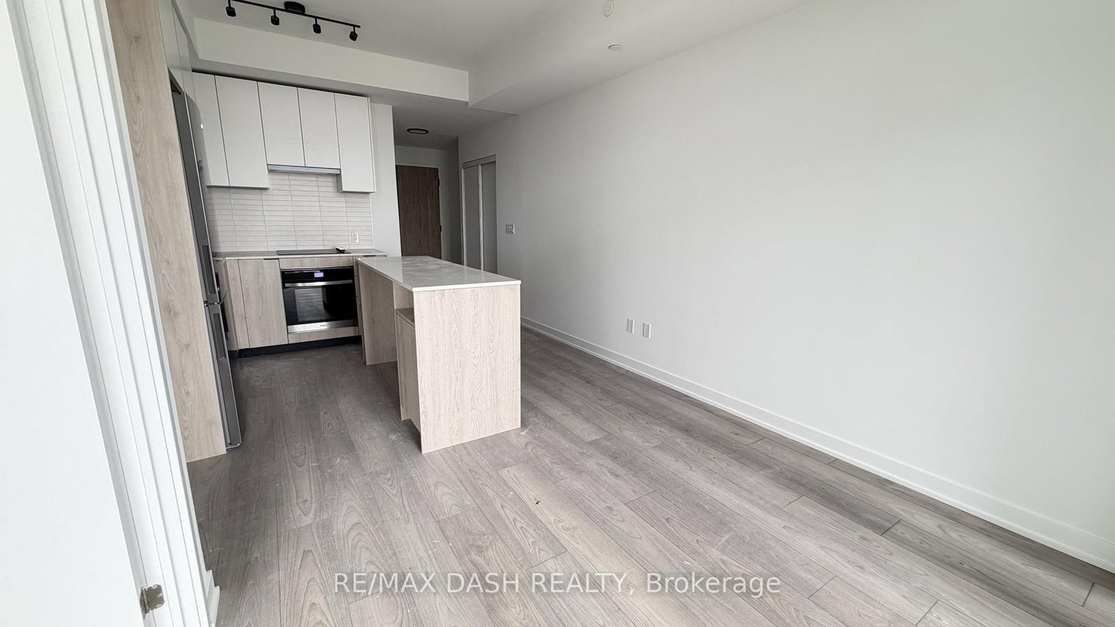 1007 THE QUEENSWAY Avenue, Unit 1707 - Photo 9
