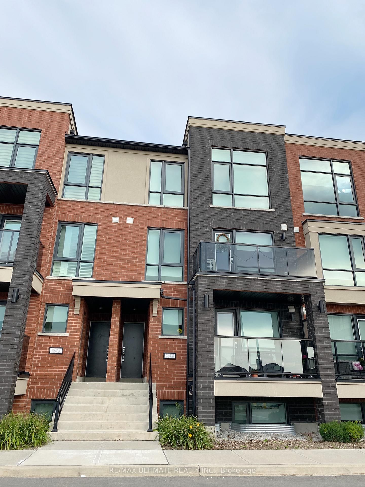 100 Dufay Road, Unit 91 - Photo 2