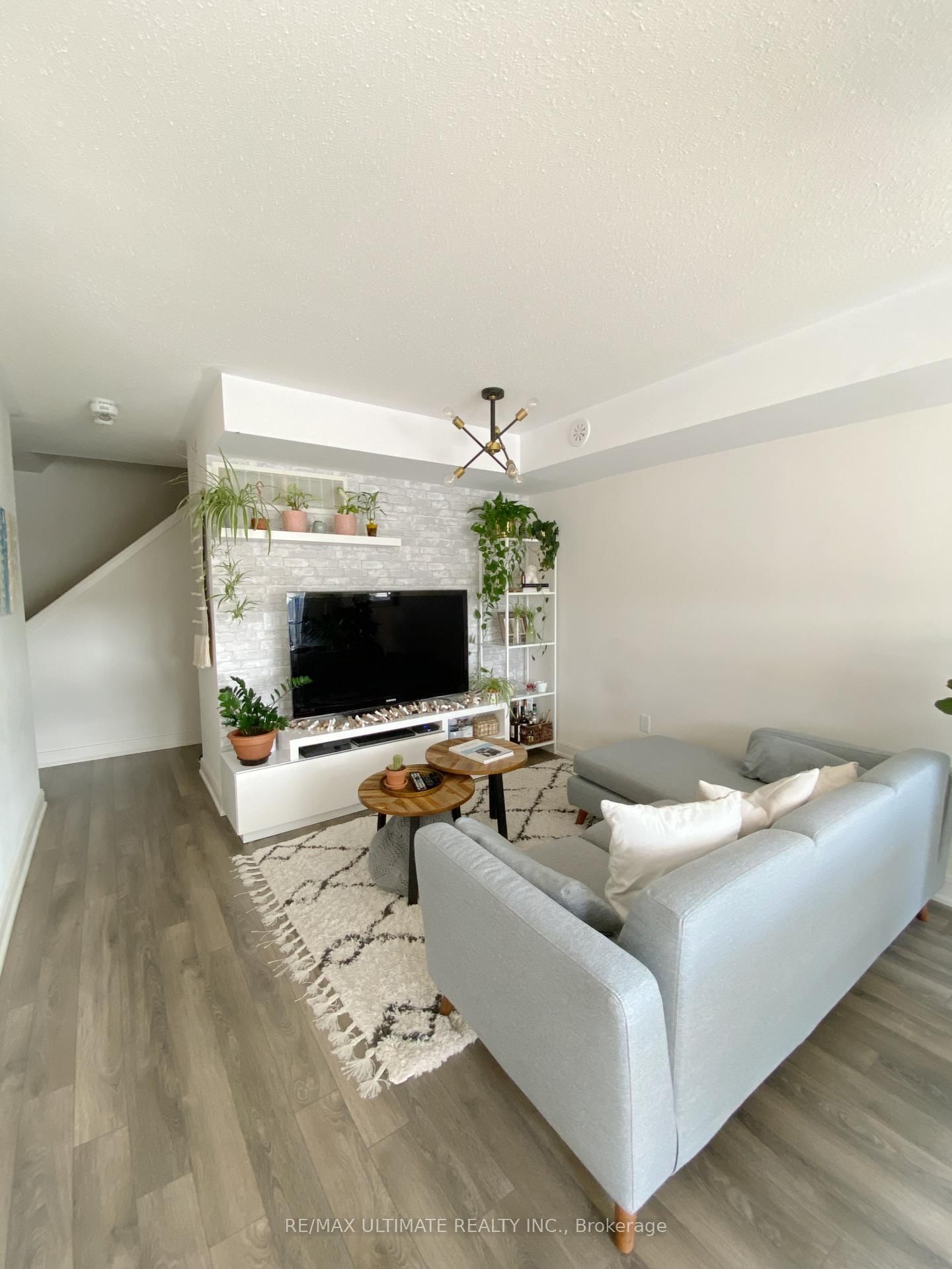 100 Dufay Road, Unit 91 - Photo 3