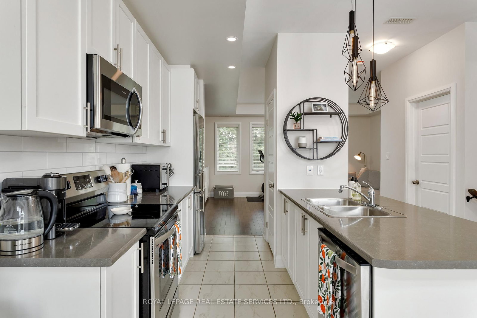 405 Plains Road E, Unit 22 - Photo 10