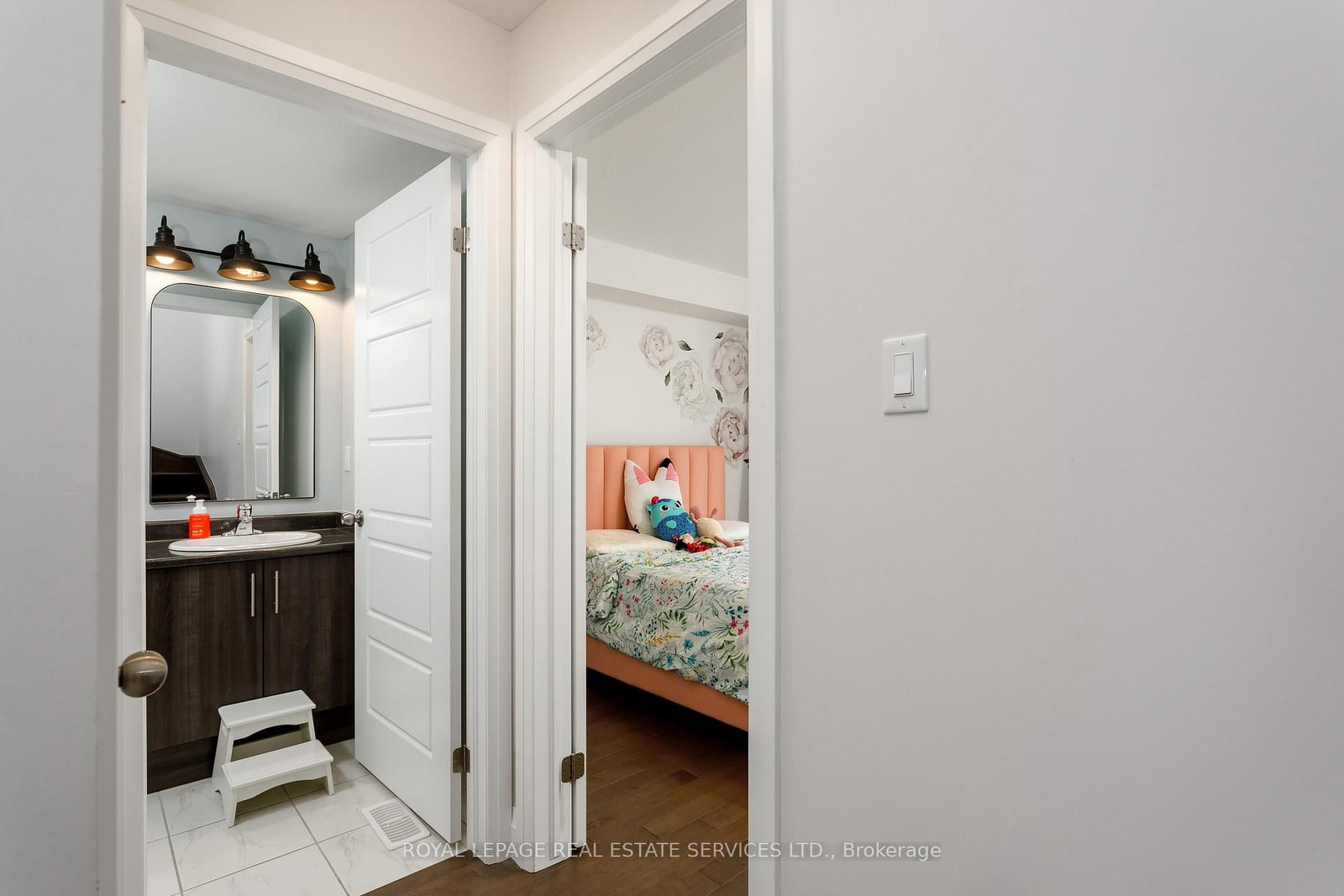 405 Plains Road E, Unit 22 - Photo 27
