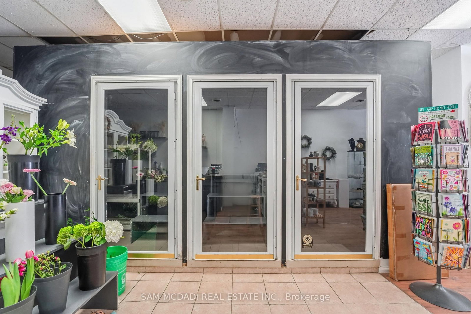4142 Dundas Street W - Photo 14