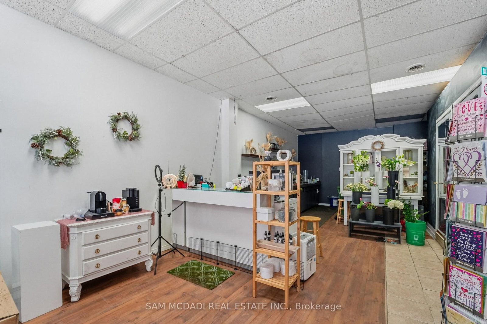 4142 Dundas Street W - Photo 17