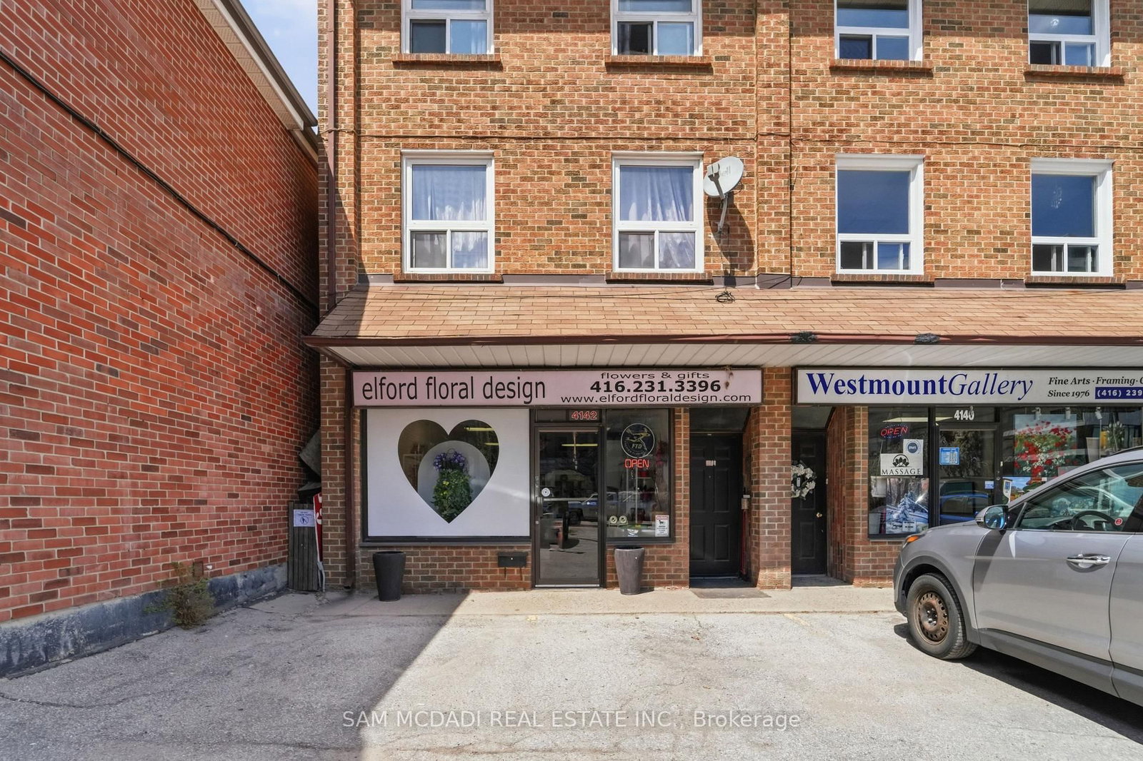4142 Dundas Street W - Photo 2