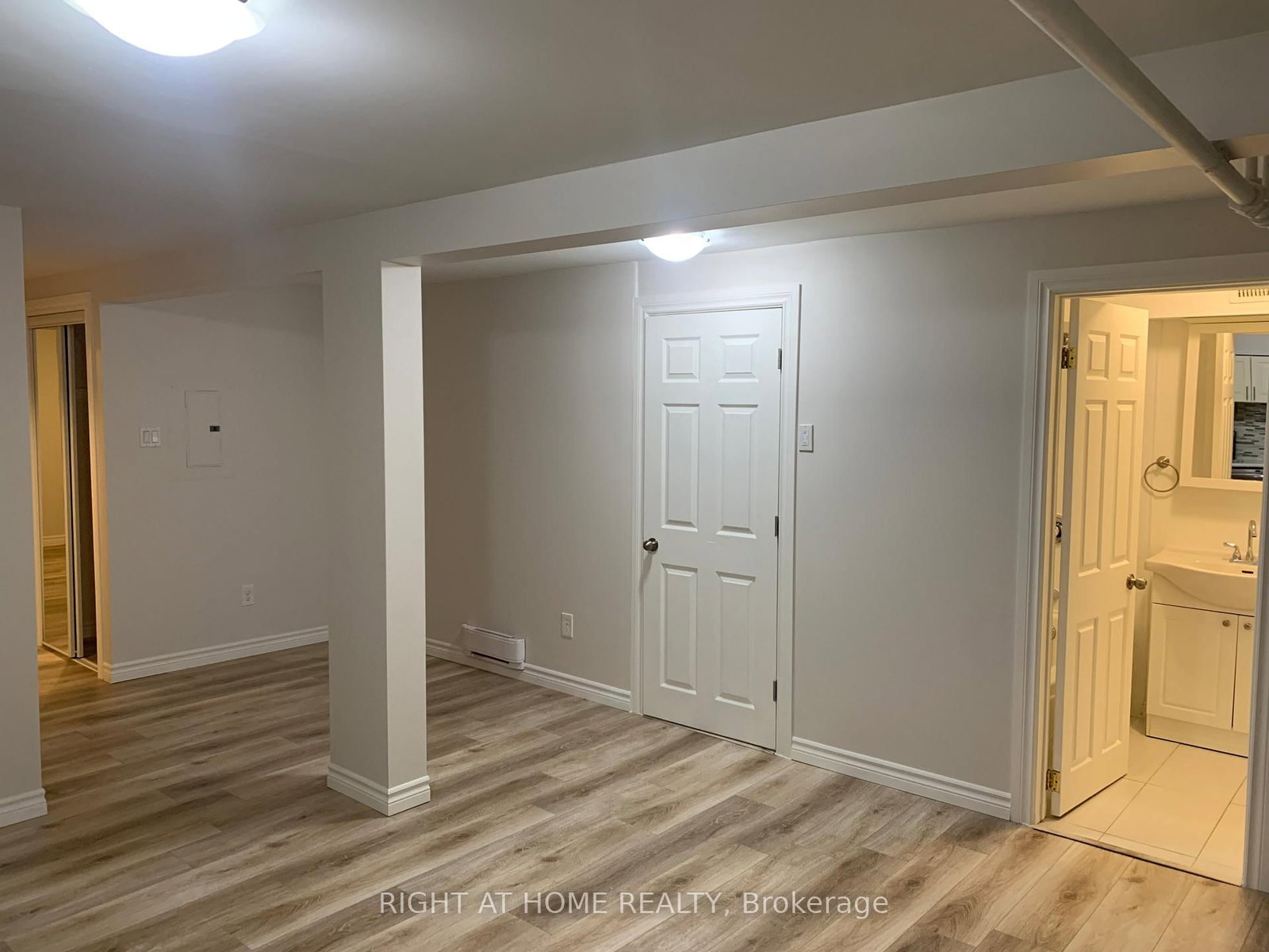 701 THE QUEENSWAY Avenue - Photo 6