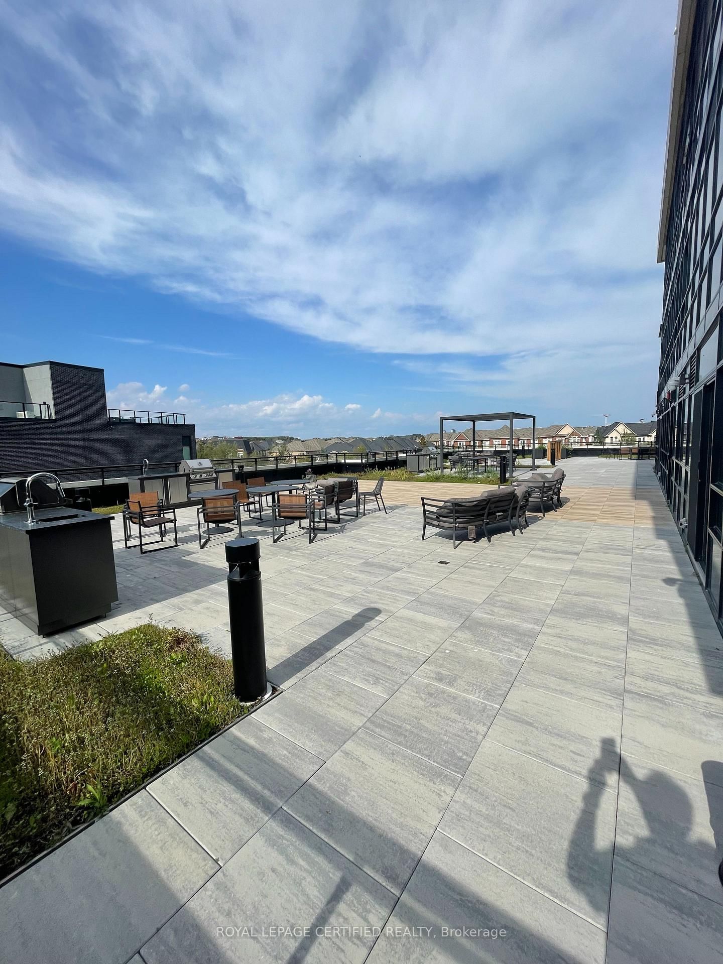 395 Dundas Street, Unit 131 - Photo 33