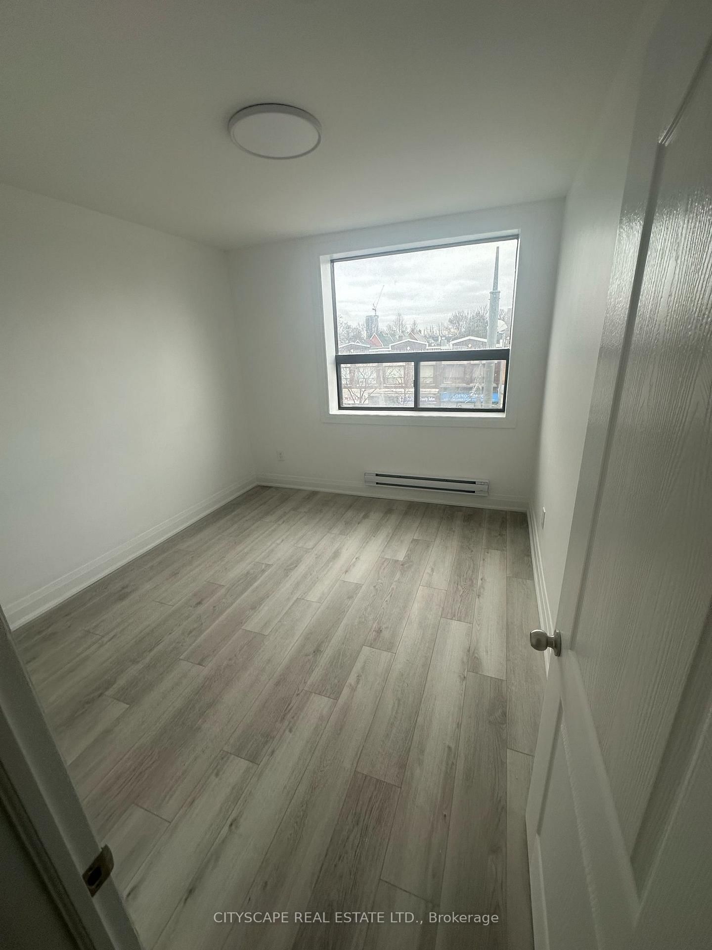1710 St Clair Avenue W, Unit Unit 1 - Photo 14
