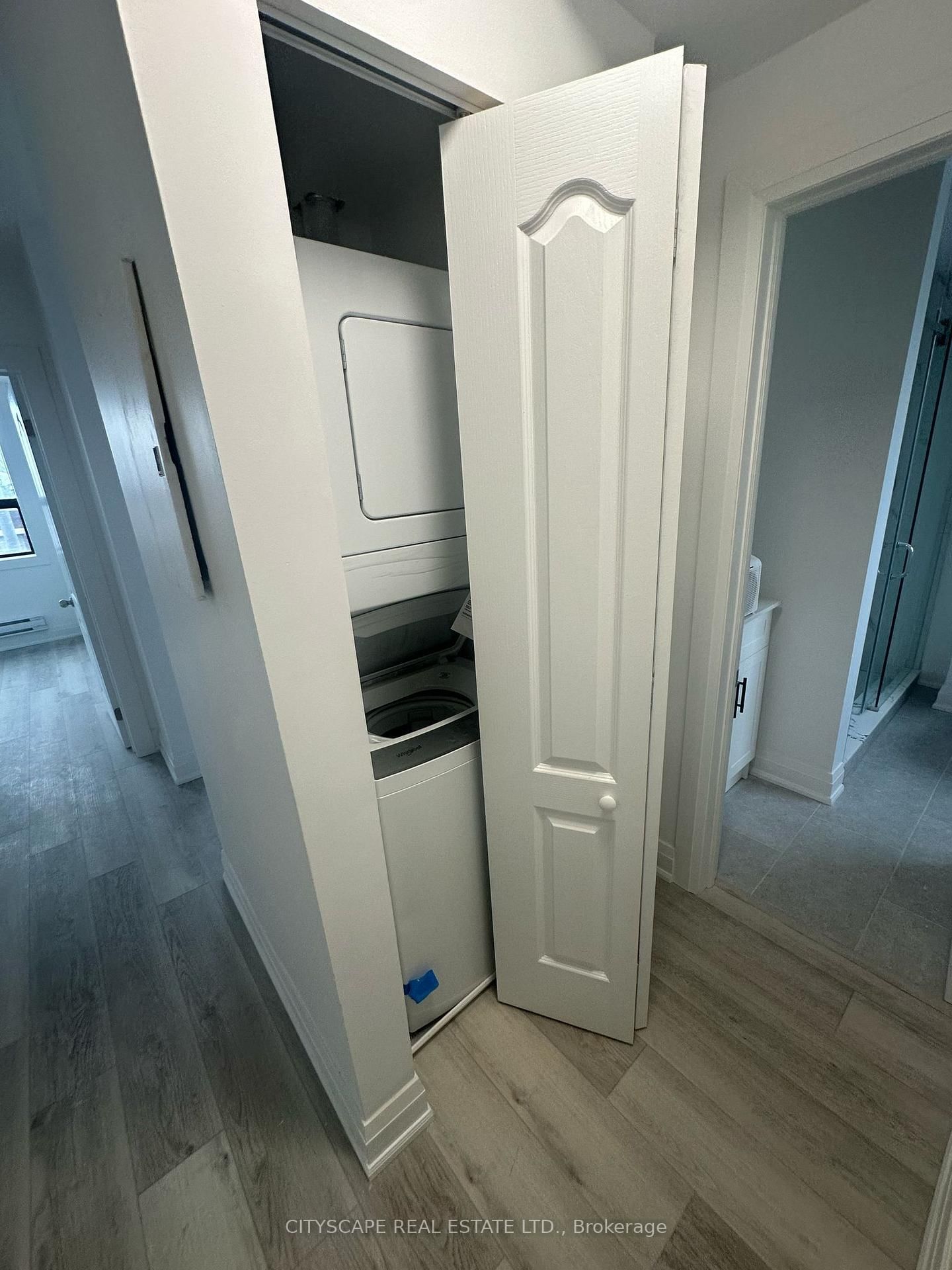 1710 St Clair Avenue W, Unit Unit 1 - Photo 21