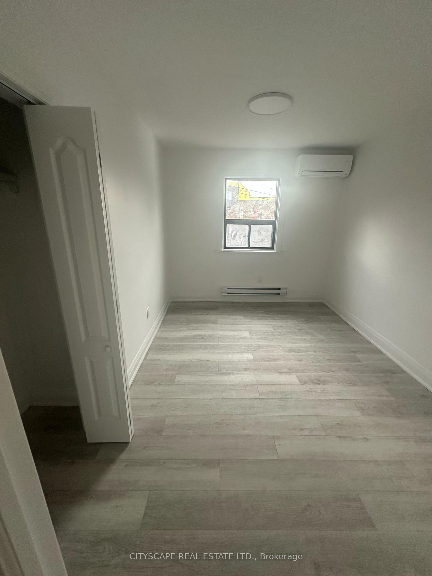 1710 St Clair Avenue W, Unit Unit 1 - Photo 4