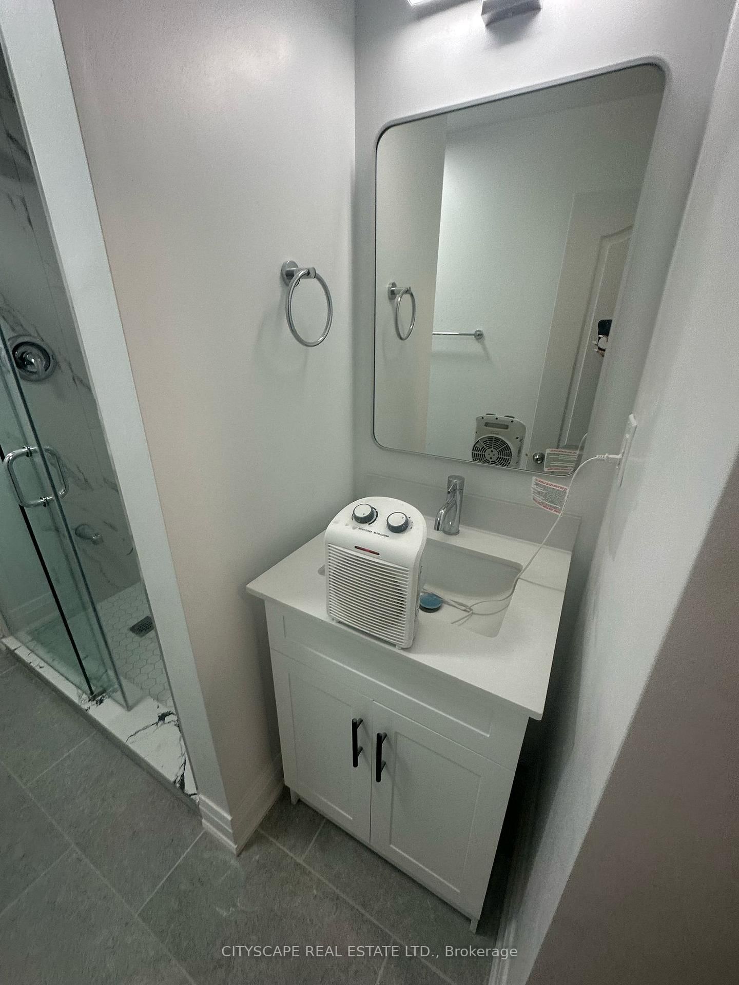 1710 St Clair Avenue W, Unit Unit 1 - Photo 6