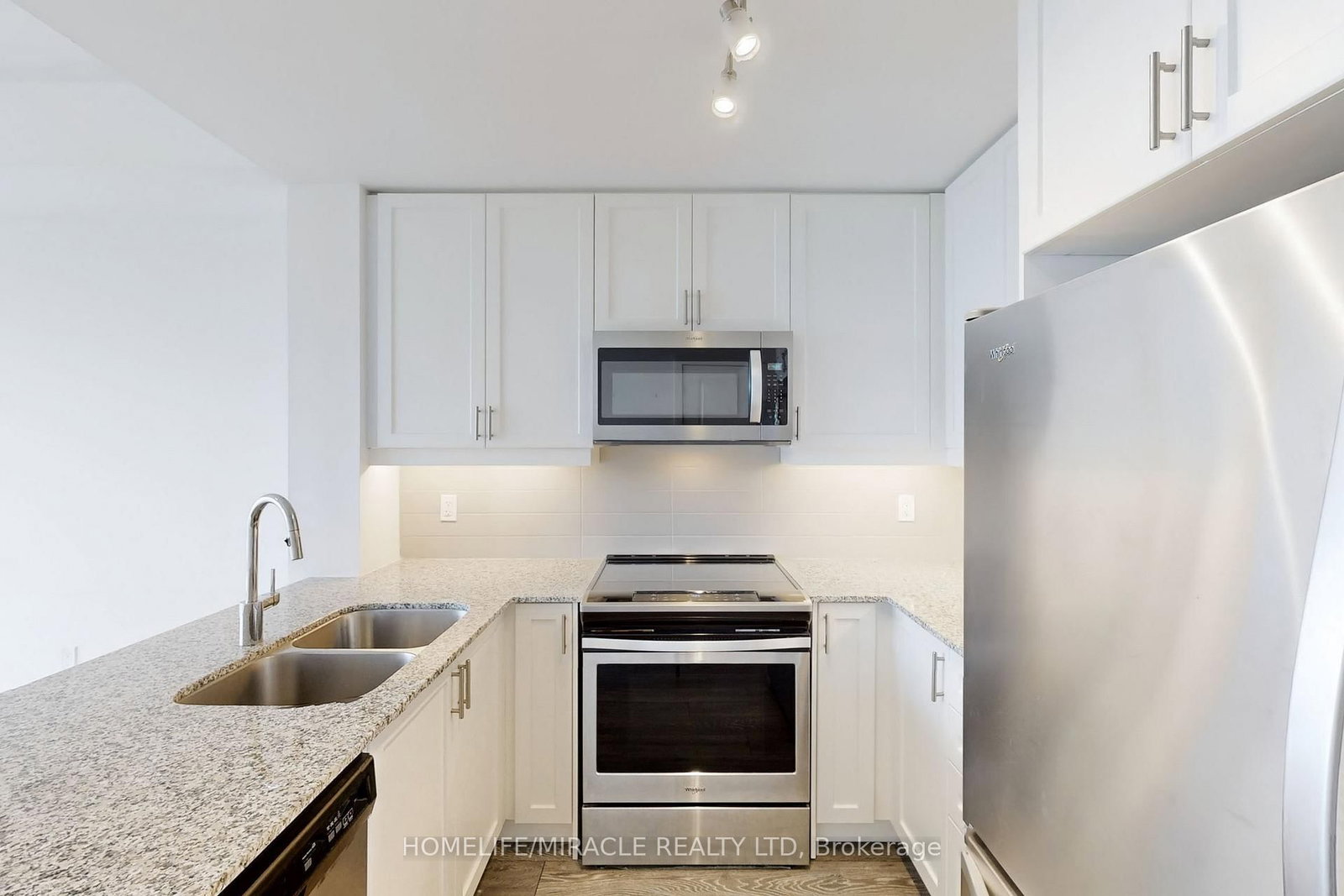 1050 Main Street E, Unit 1106 - Photo 14