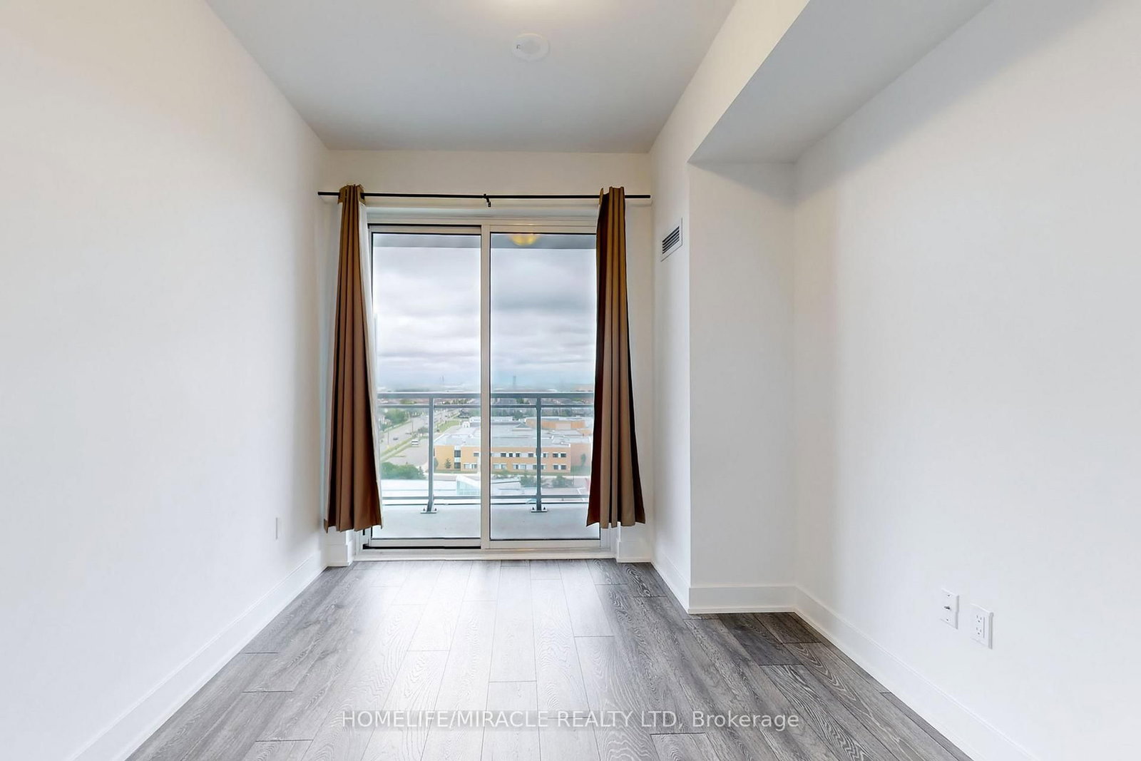 1050 Main Street E, Unit 1106 - Photo 18