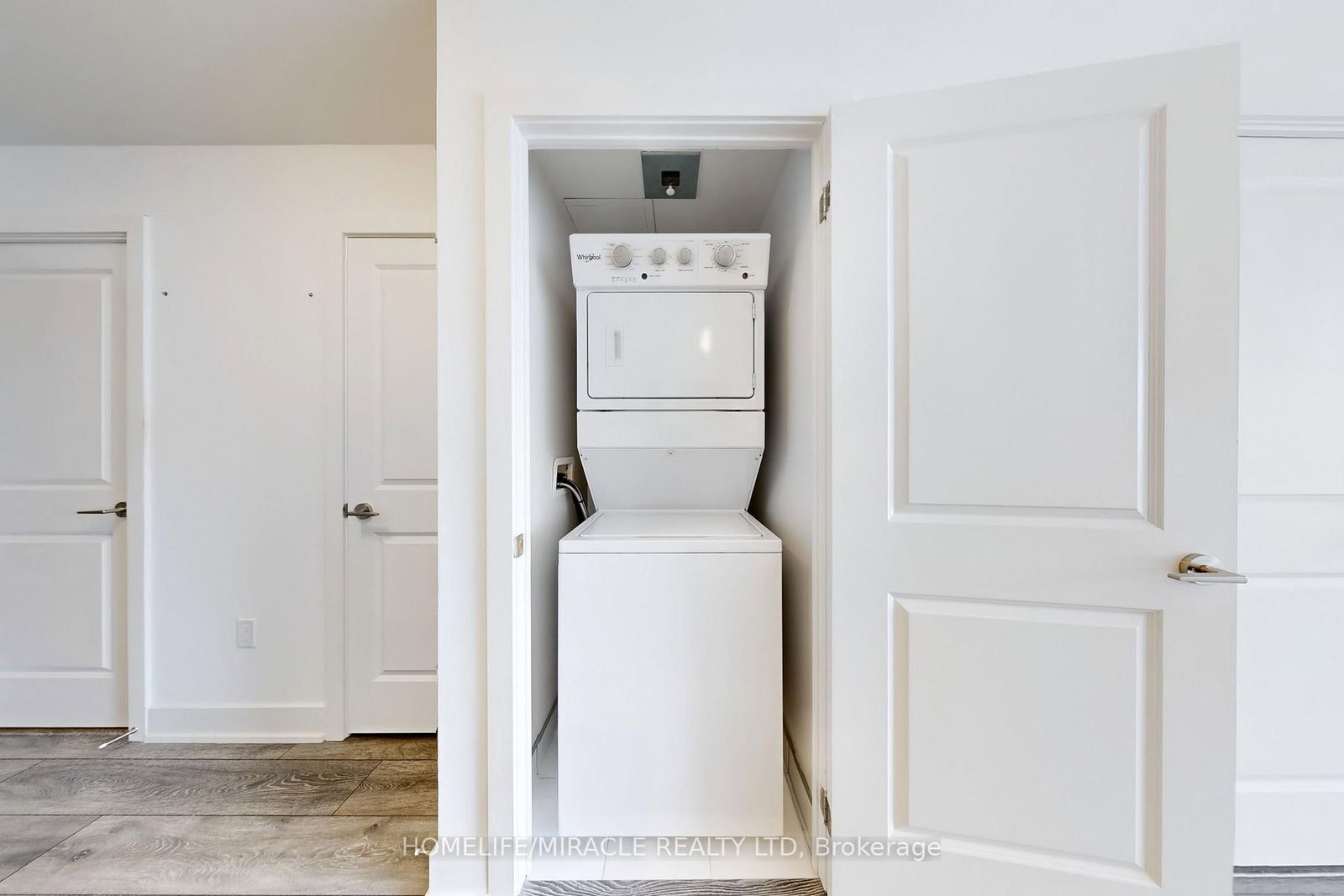 1050 Main Street E, Unit 1106 - Photo 26