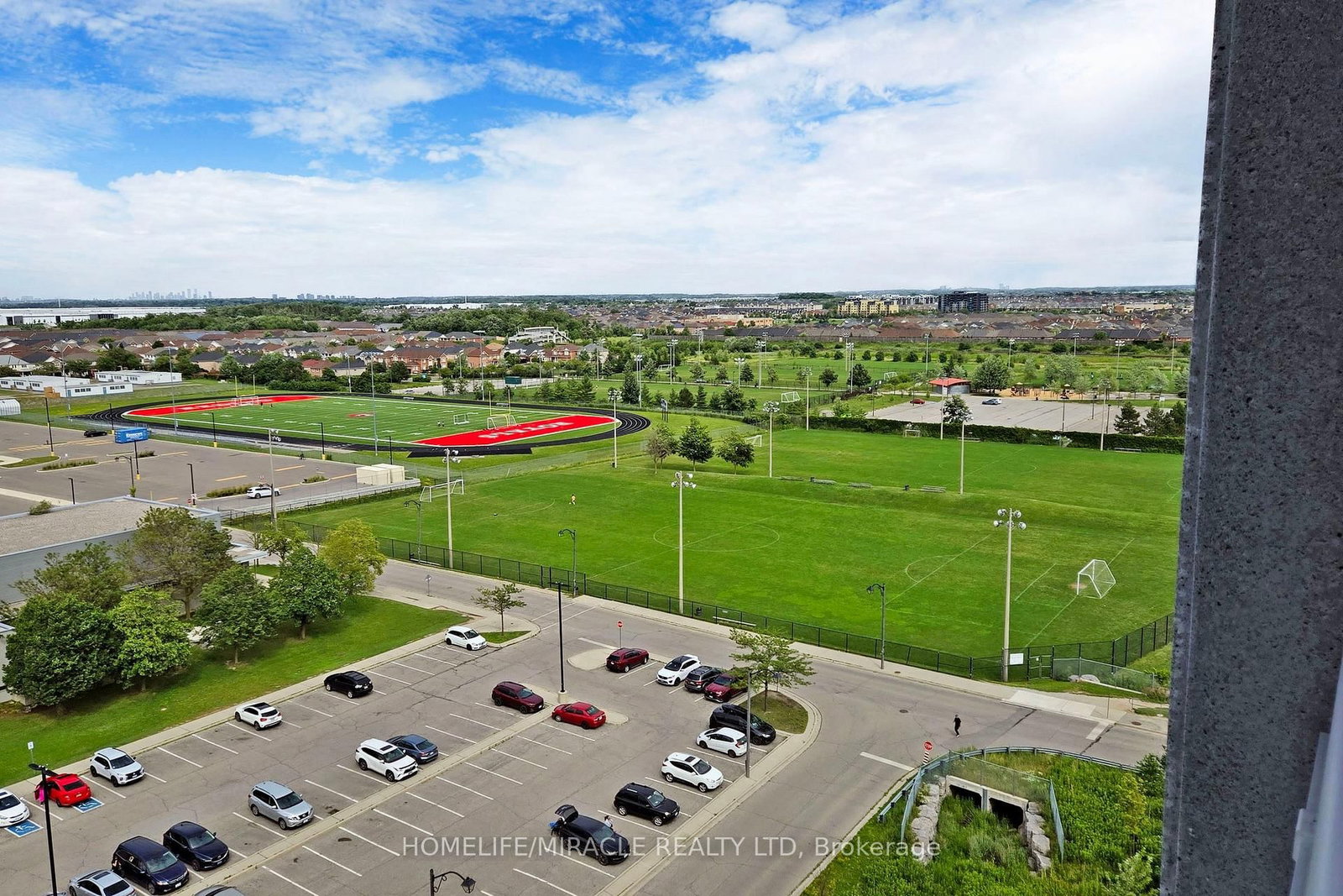 1050 Main Street E, Unit 1106 - Photo 34