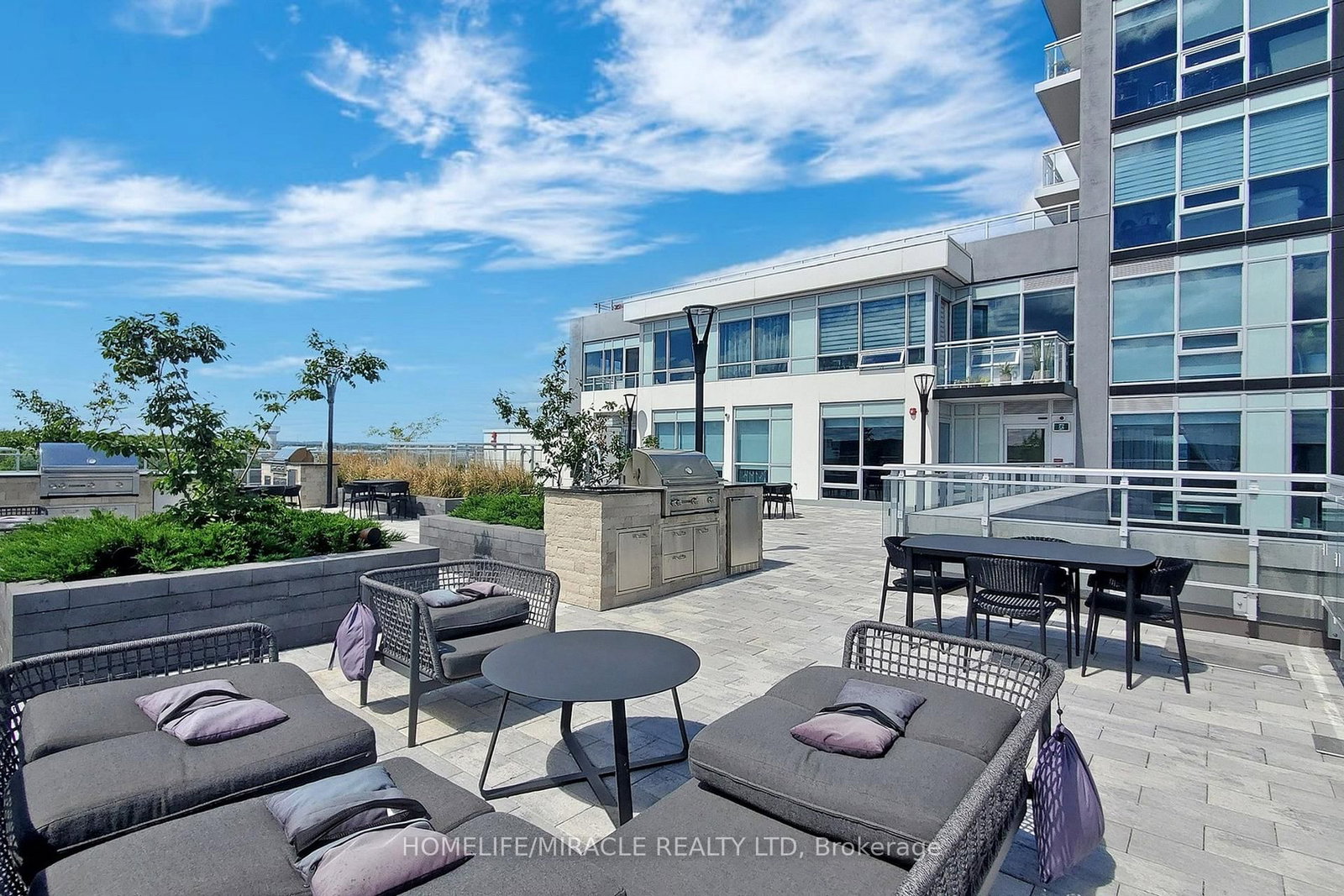 1050 Main Street E, Unit 1106 - Photo 43