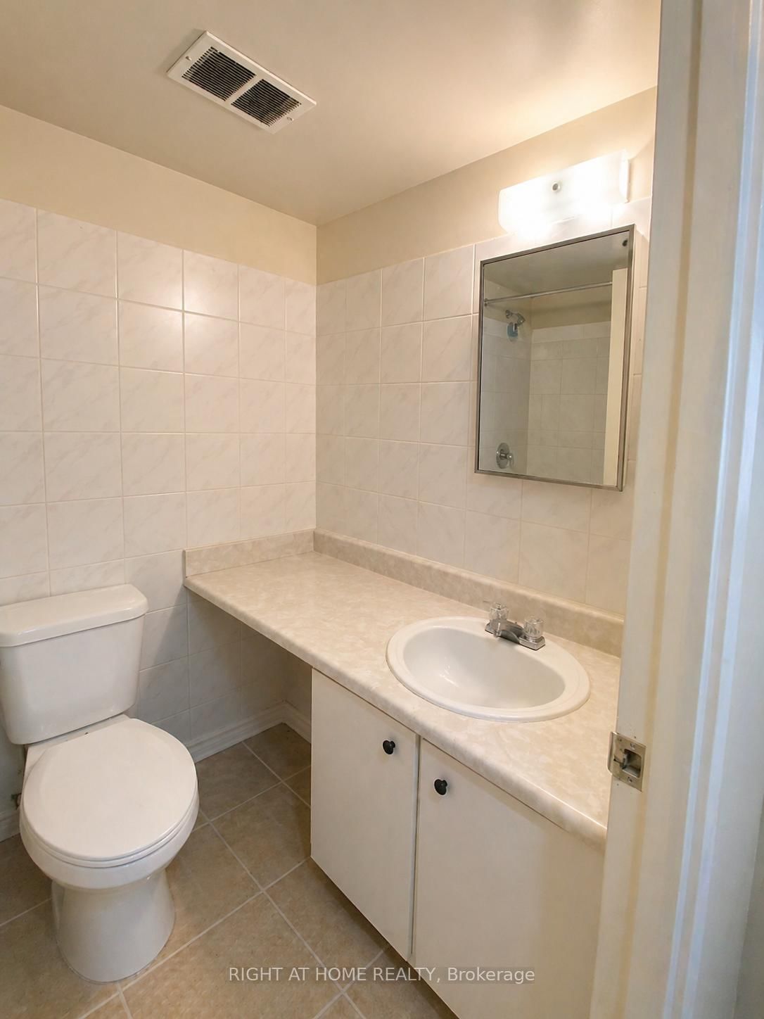 4673 Jane Street, Unit 811 - Photo 7