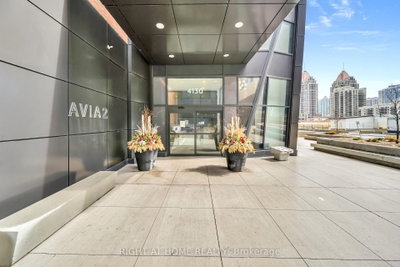 4130 Parkside Village Drive • #3504 • Mississauga, ON photo 2