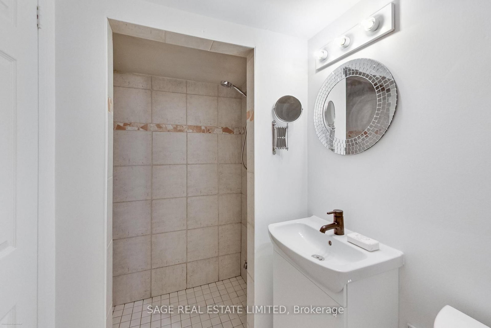 62A Galley Avenue - Photo 33
