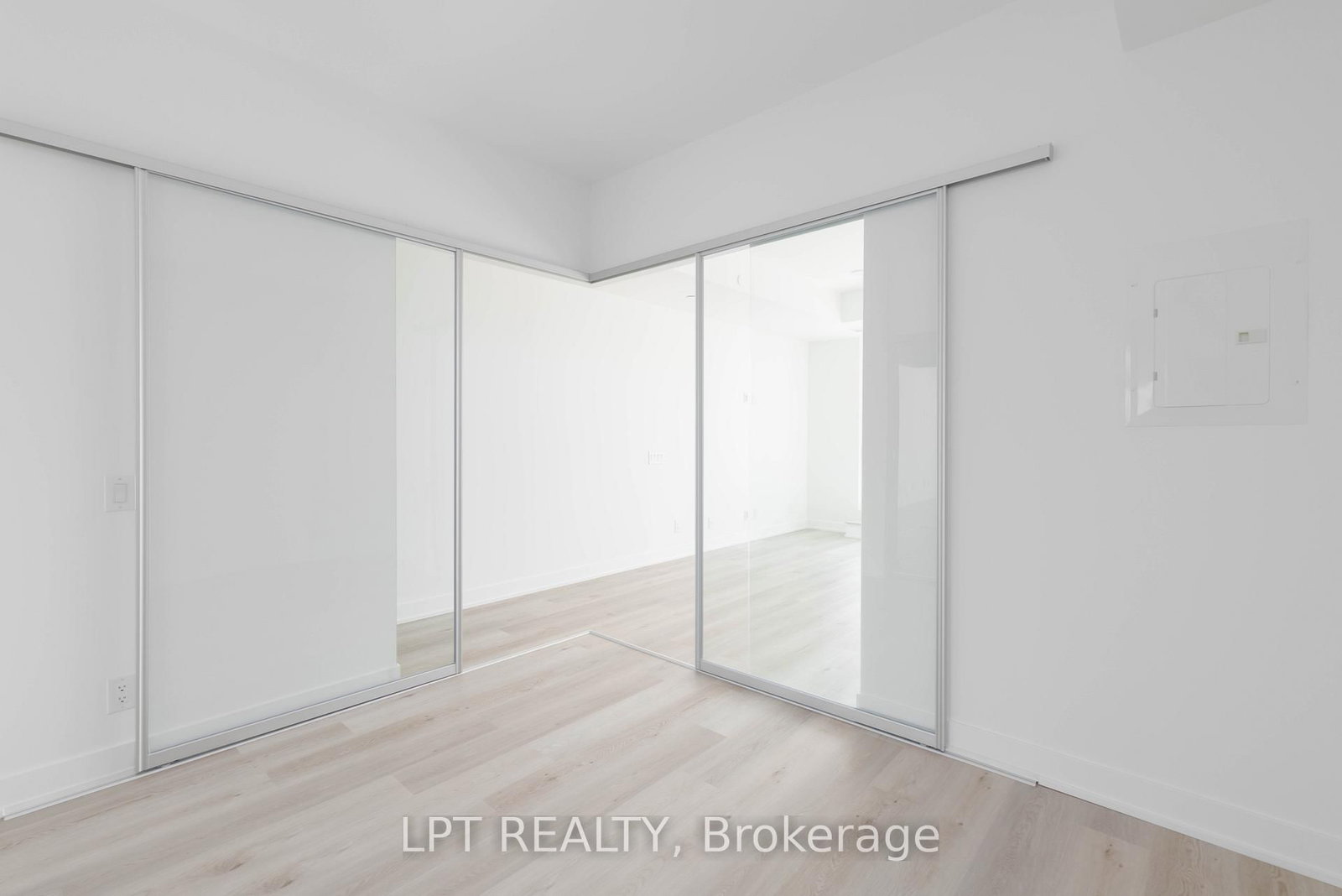 1660 Bloor Street W, Unit 506 - Photo 13
