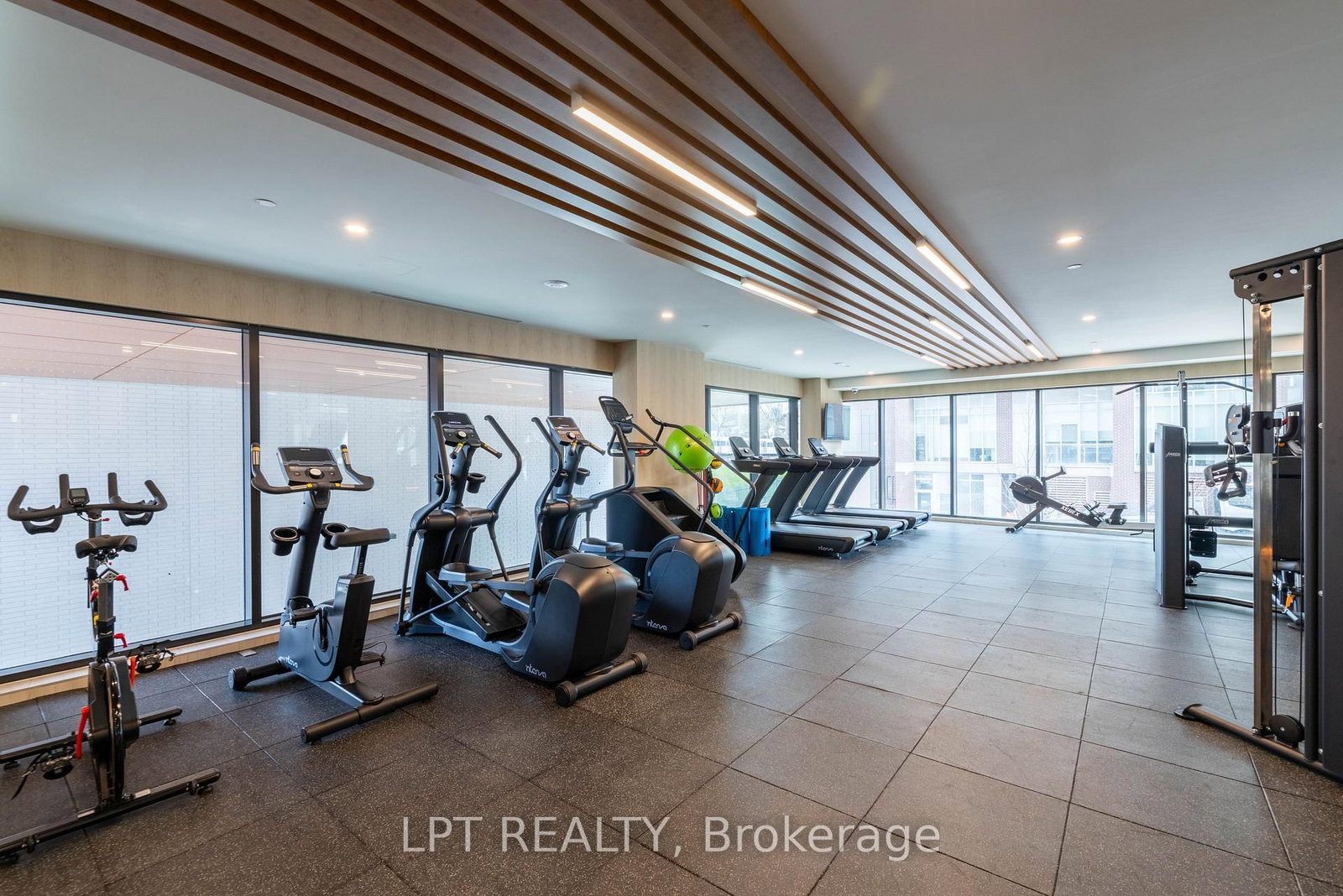 1660 Bloor Street W, Unit 506 - Photo 19