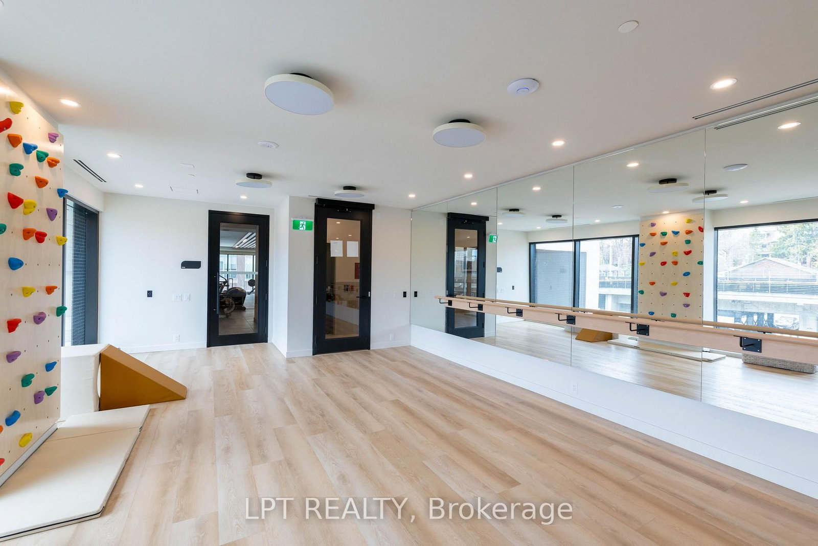 1660 Bloor Street W, Unit 506 - Photo 23