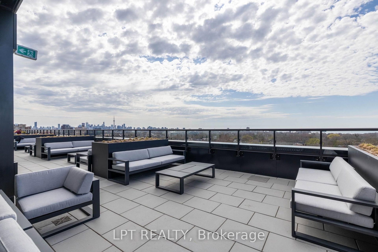 1660 Bloor Street W, Unit 506 - Photo 32