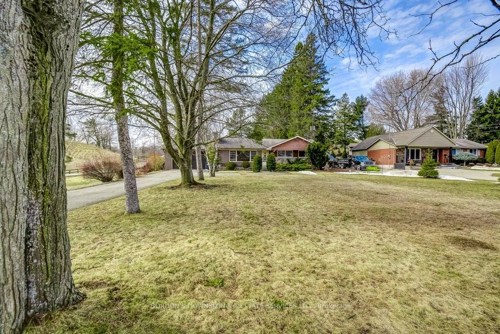 130 Confederation Street - Photo 2