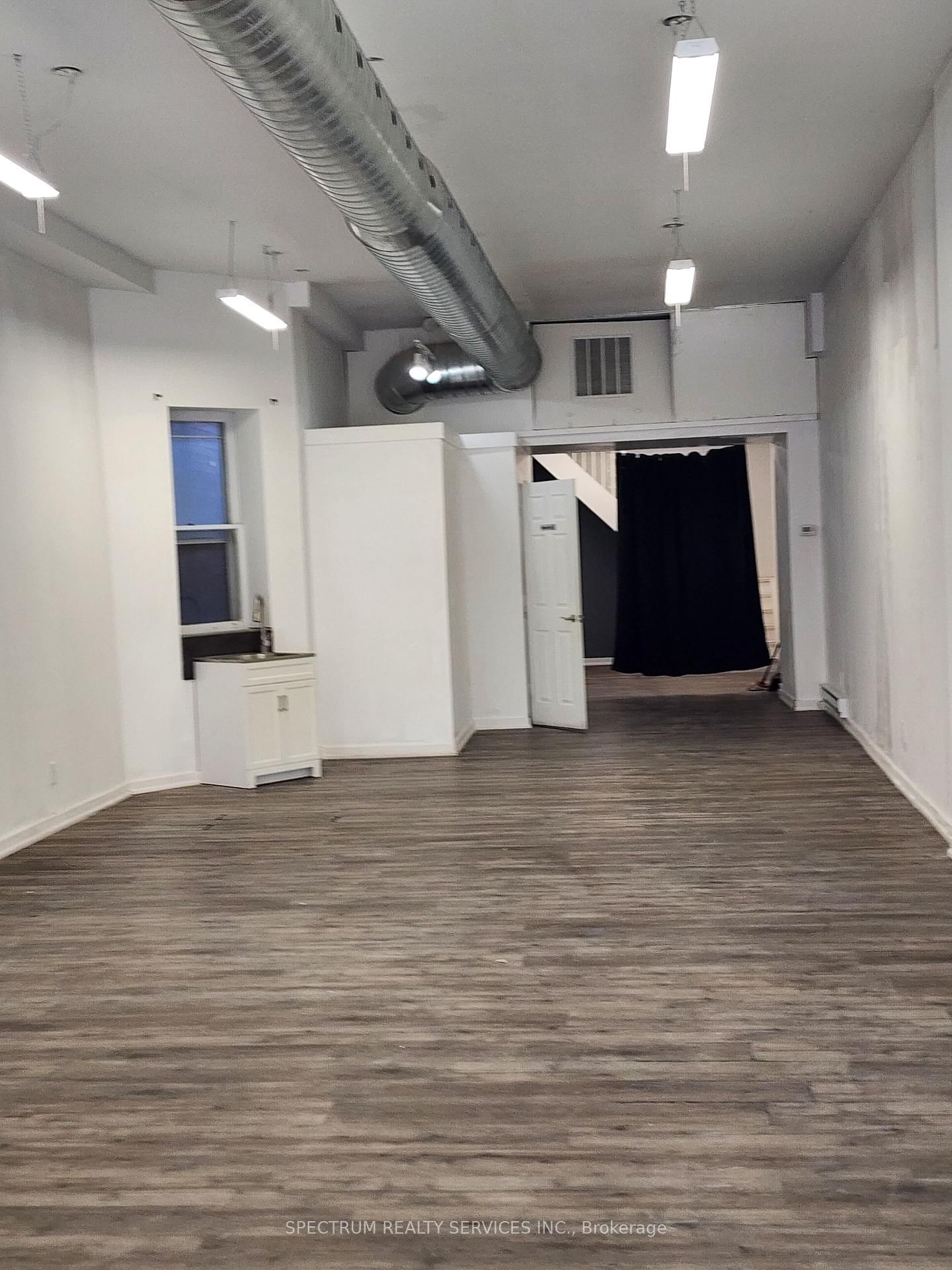 3126 Dundas Street W - Photo 5