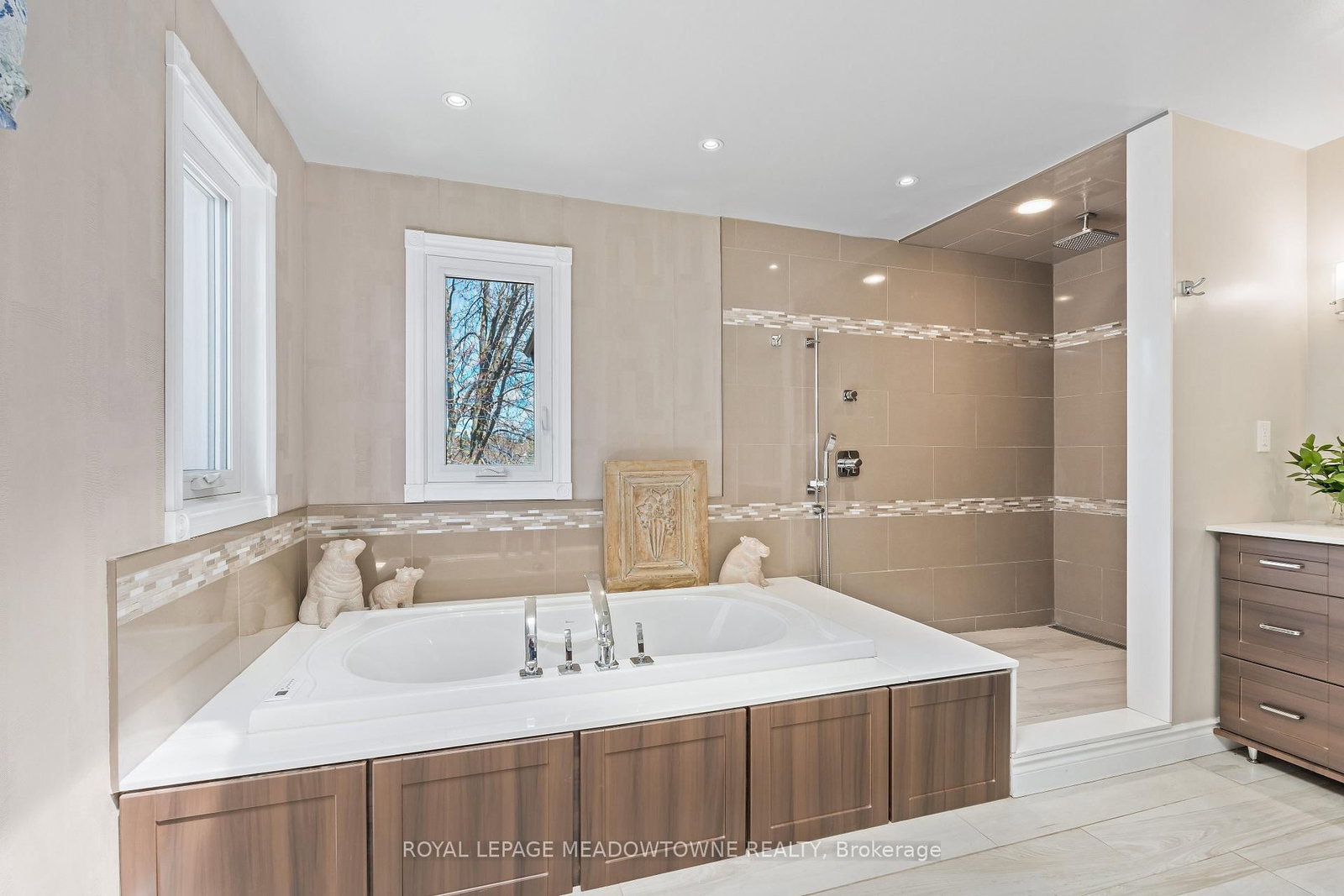 16 Oak Ridge Drive • Halton Hills, ON photo 35