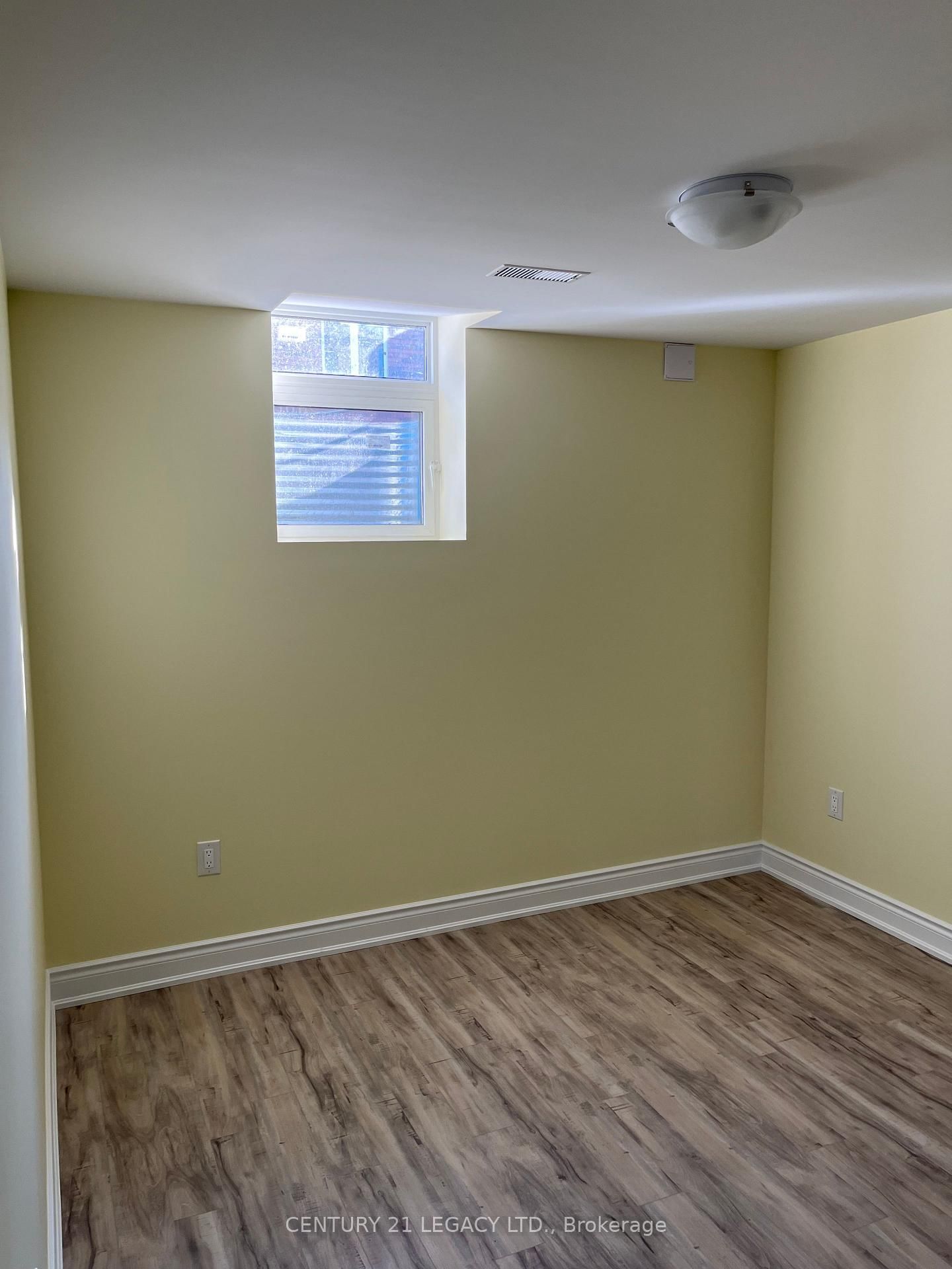 18 Ladysmith (Basement) Street - Photo 7
