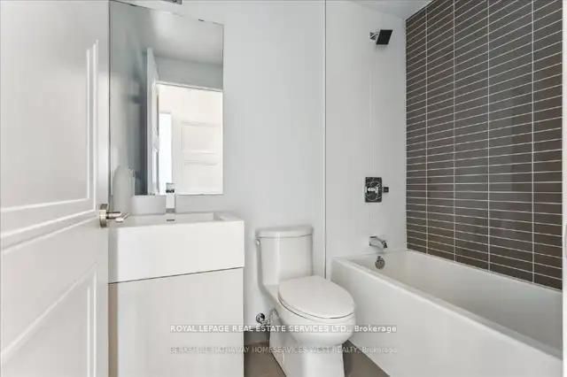 25 Neighbourhood Lane, Unit 605 - Photo 12