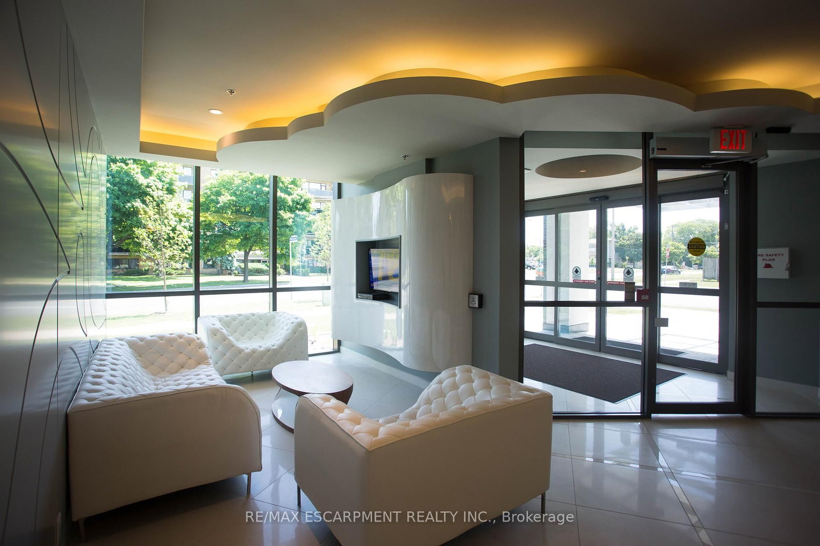 80 ESTHER LORRIE Drive • #501 • Toronto, ON photo 6