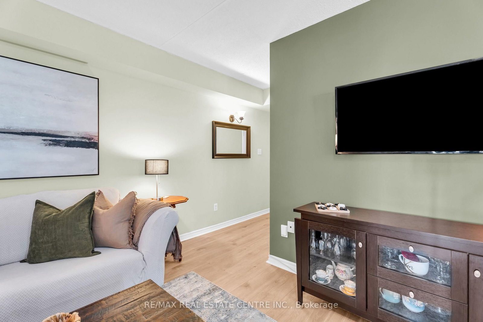 1479 Maple Avenue, Unit 102 - Photo 6