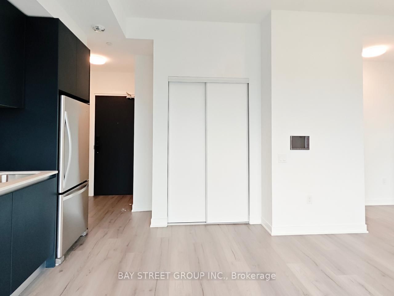 395 Dundas Street W, Unit PH07 - Photo 10