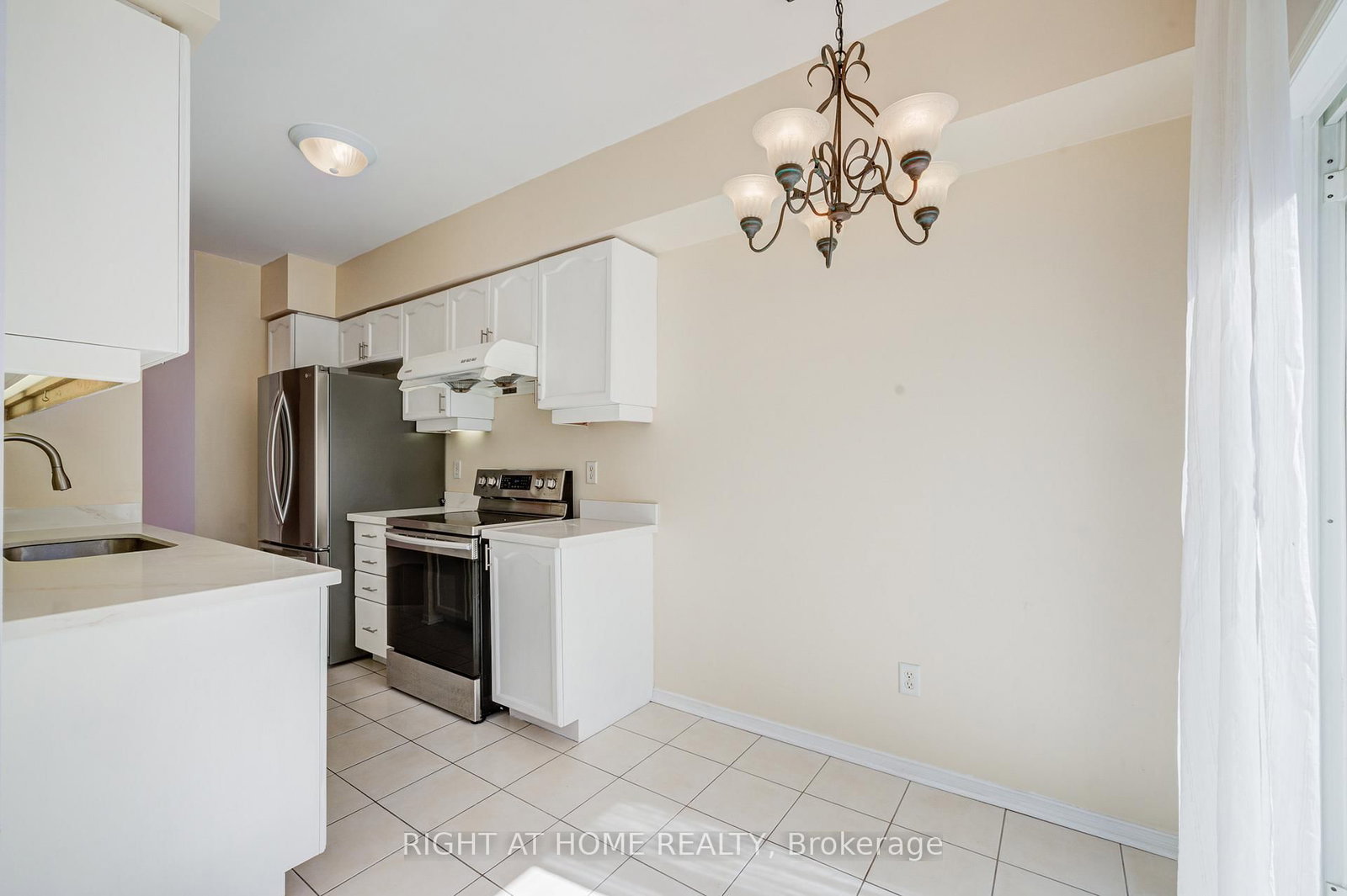 1222 Parkwest Place, Unit 34 - Photo 12