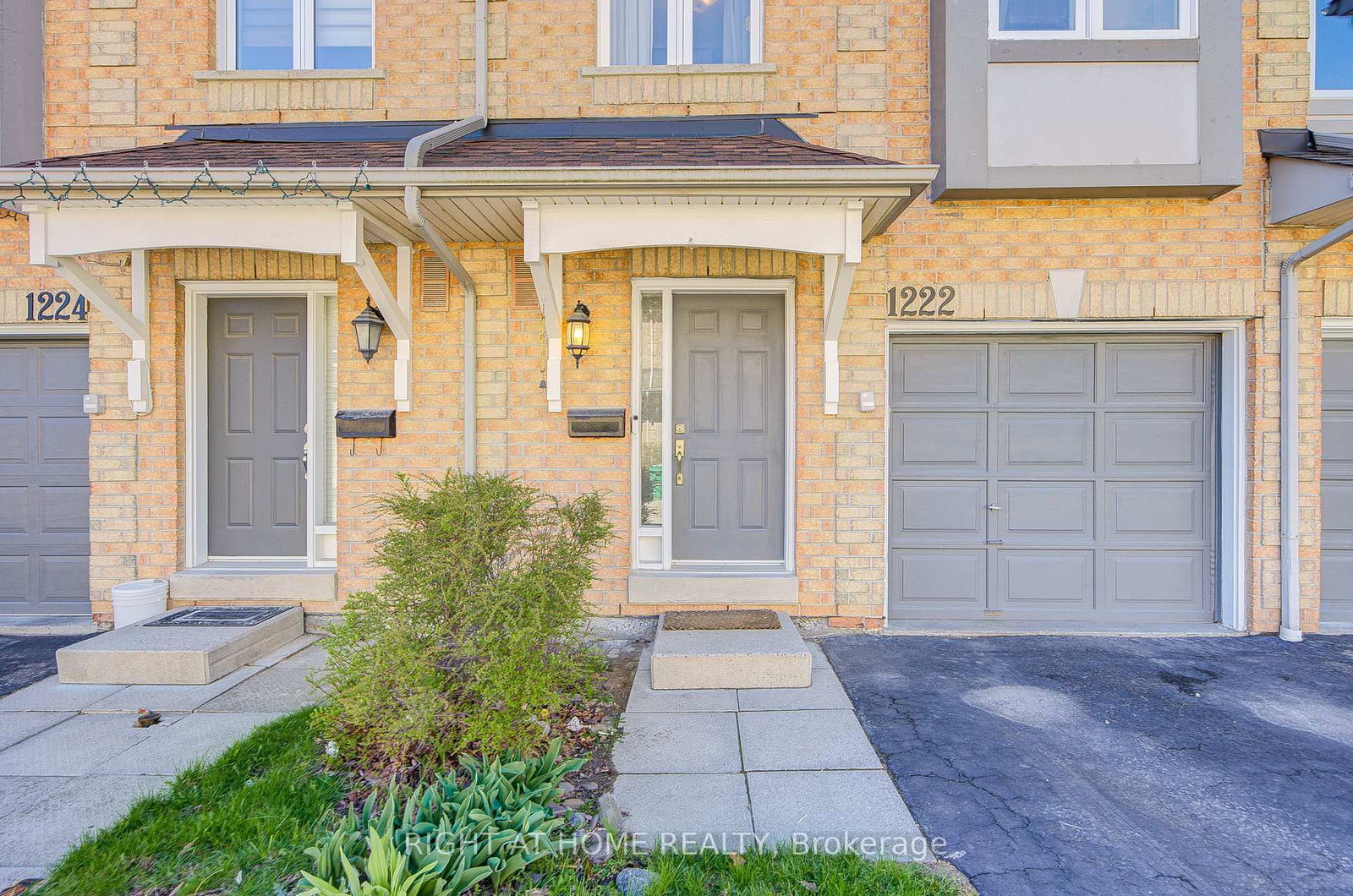 1222 Parkwest Place, Unit 34 - Photo 2