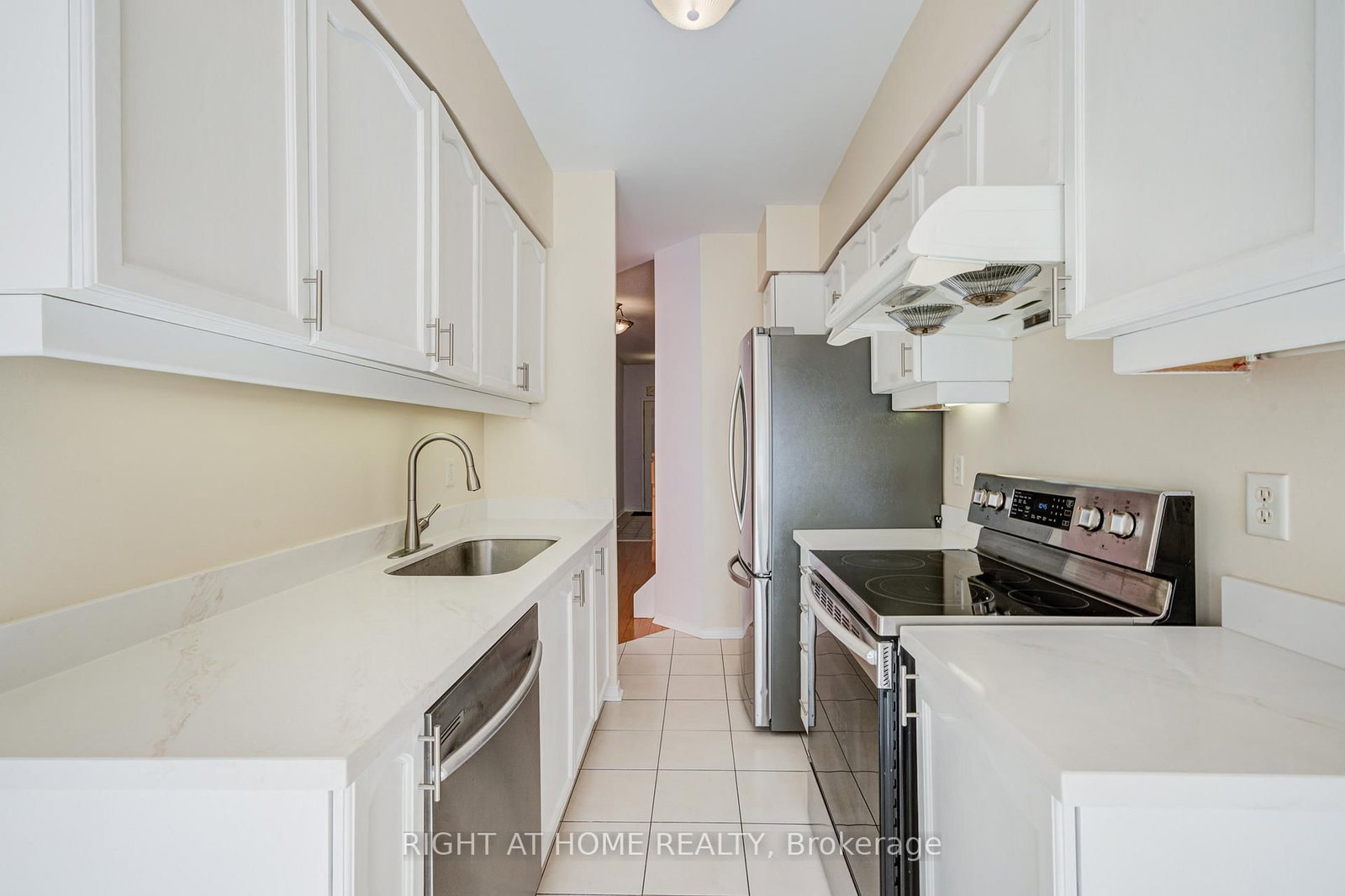 1222 Parkwest Place, Unit 34 - Photo 9