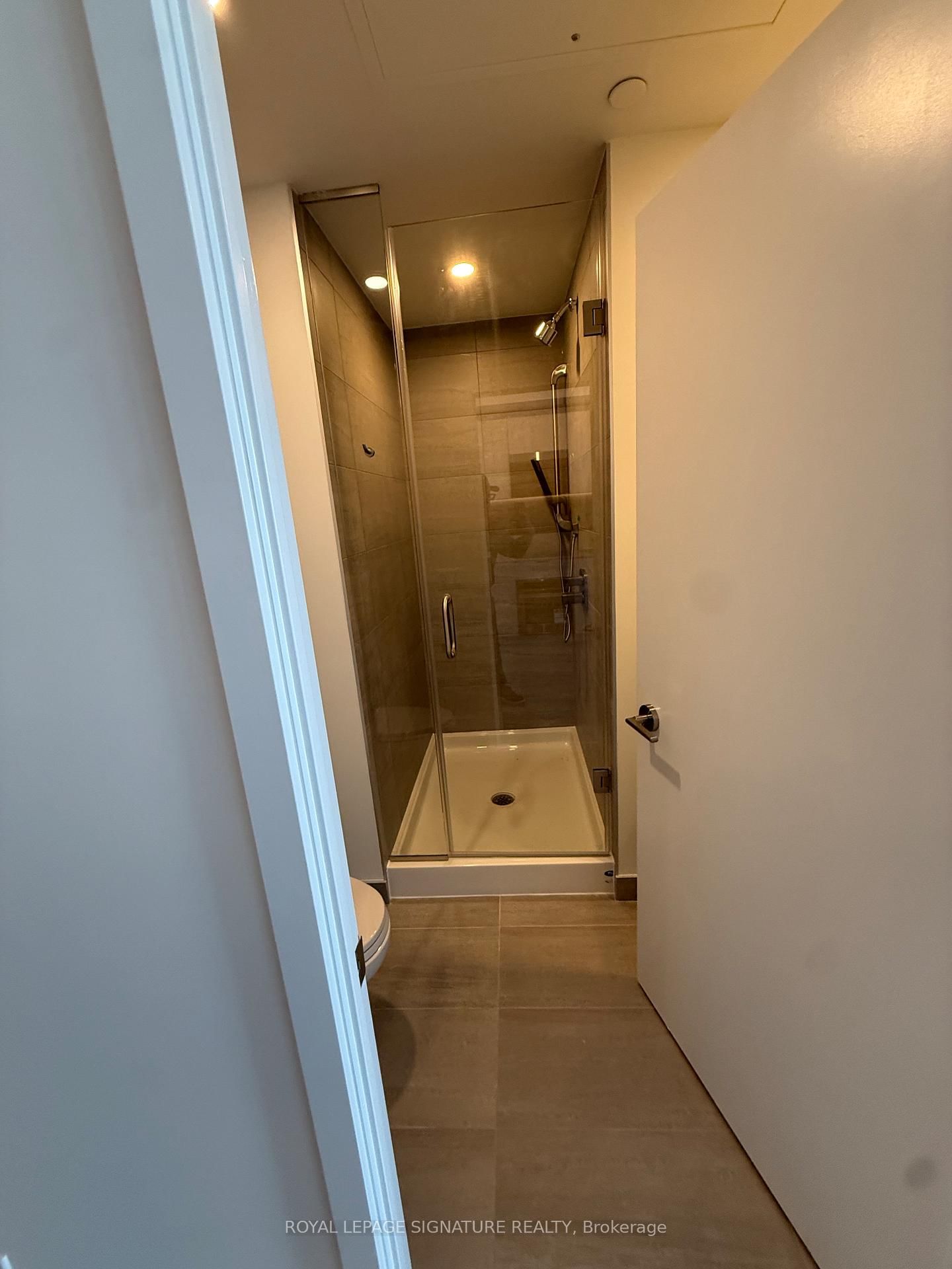 1 Fairview Road E, Unit 2006 - Photo 7