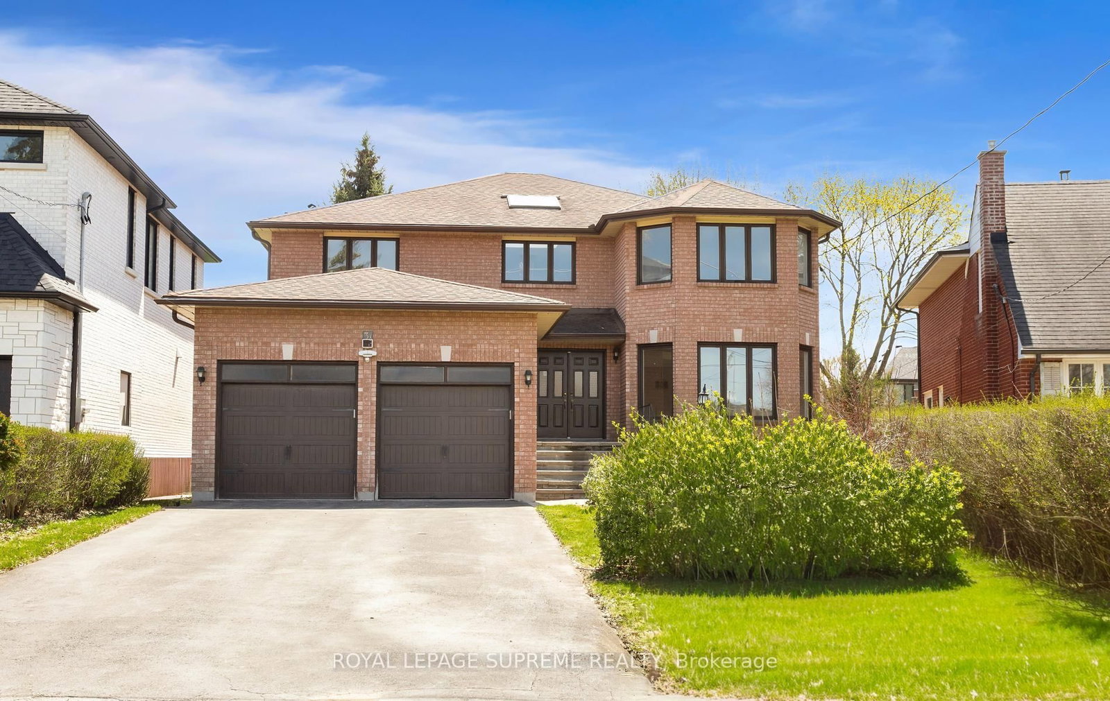 Detached House for sale at 31 Donalbert Road, Toronto, Ontario, M9B 2E9 - Islington-City Centre West - MLS: W13053298