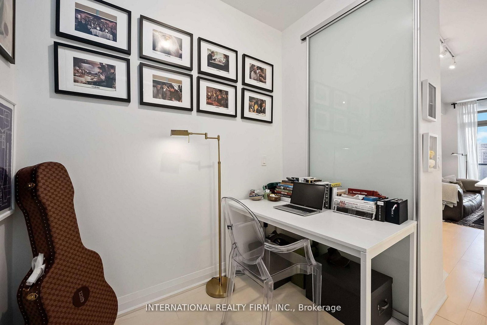 10 Gibbs Road, Unit 802 - Photo 8
