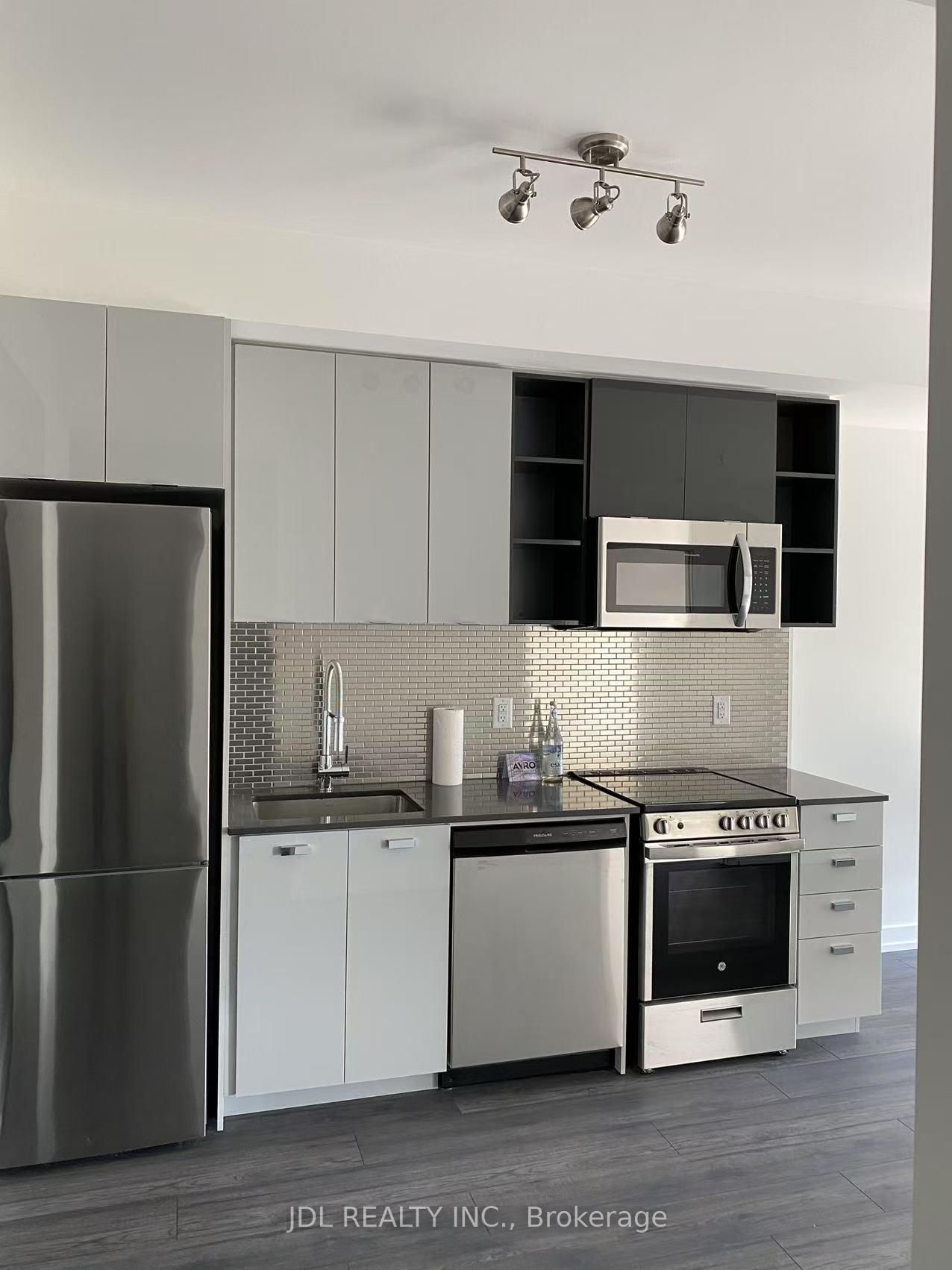 10 De Boers Drive, Unit 508 - Photo 3