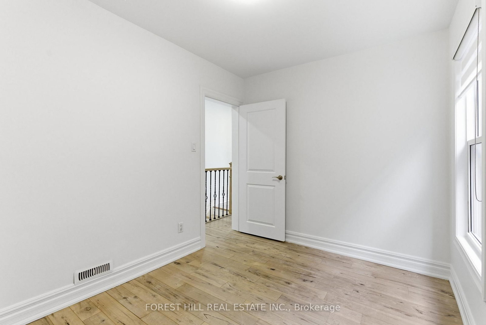 1297 Davenport Road - Photo 20