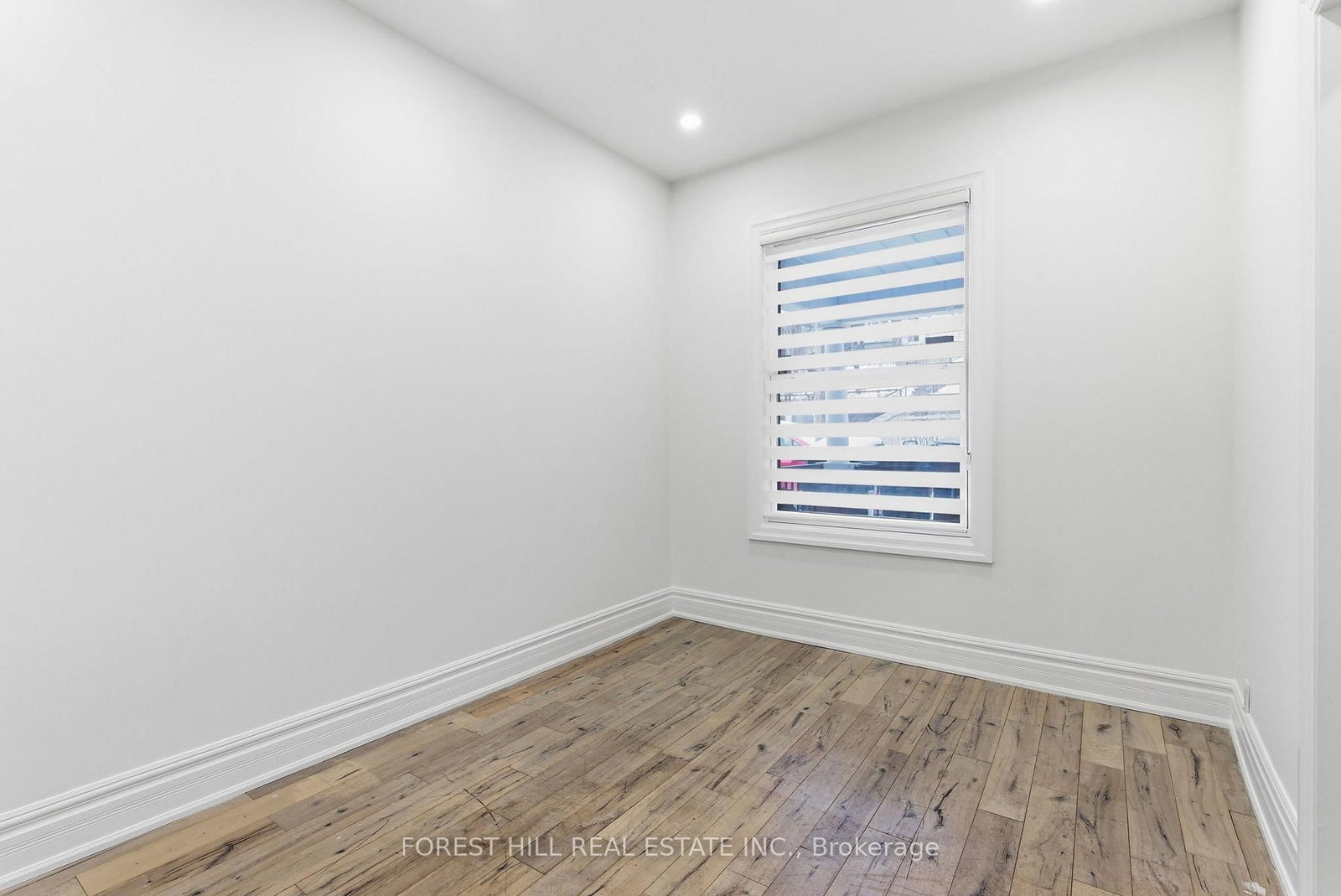 1297 Davenport Road - Photo 8