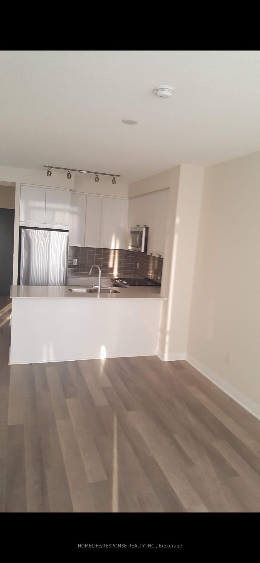 5033 Four Springs Avenue, Unit 1913 - Photo 7