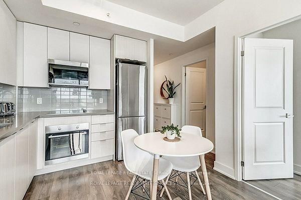 297 Oak Walk Drive, Unit 901 - Photo 8