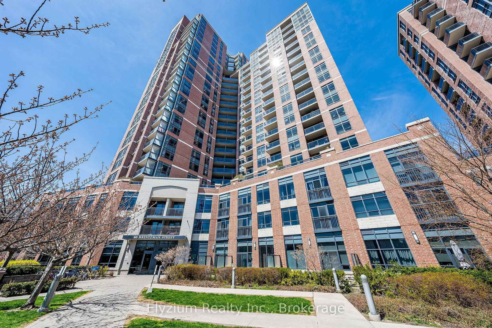 60 Heintzman Street, Unit 1902